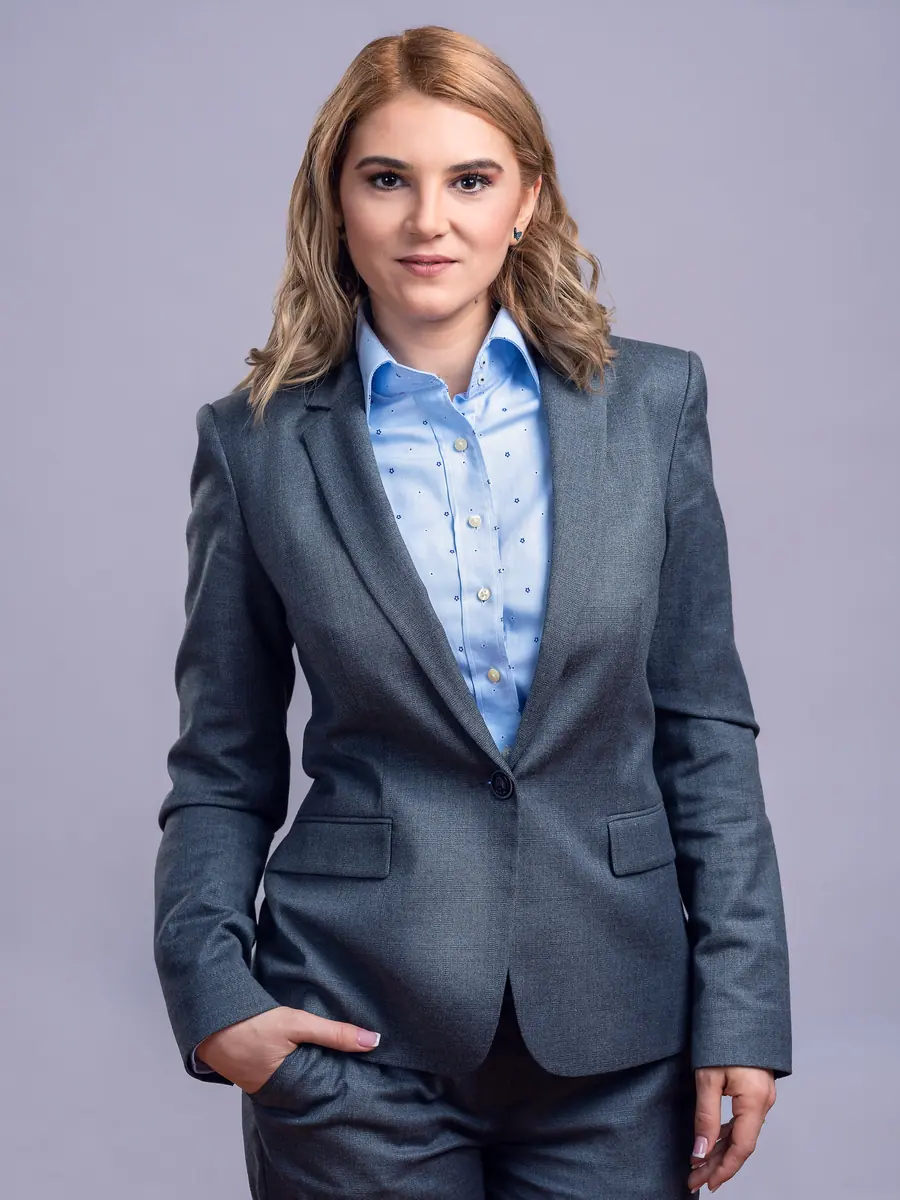 Portret business realizat în studioul Pixon din București
