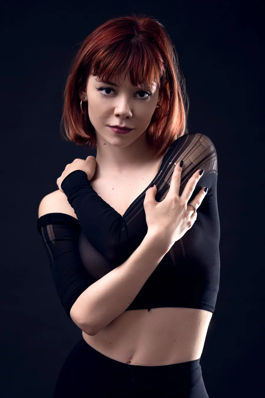 Portret editorial, cu lumină de autor, realizat în studioul Pixon din București