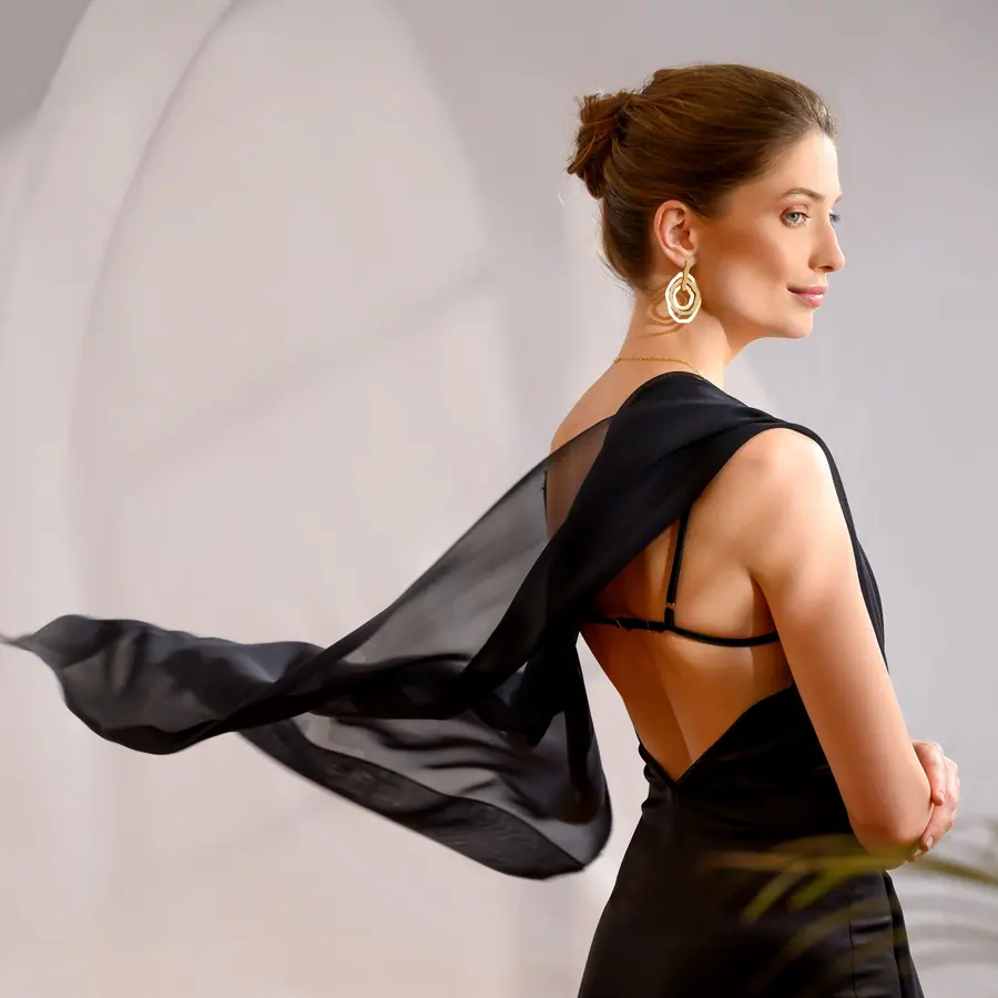 Fotografie fashion de produs, realizată în studioul Pixon din București